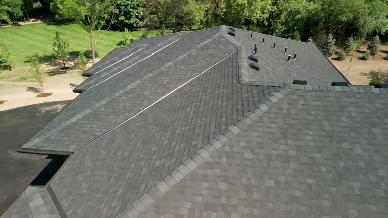 Best Wood Shake Roofing  in Gonzales, TX